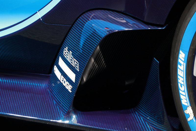 Illustration for article titled Bugatti's Awesome Virtual Concept Looks Real Enough To Race Offline
